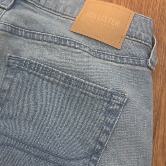 Hollister Men's Skinny Jeans in Light Blue - Picture 8 of 9